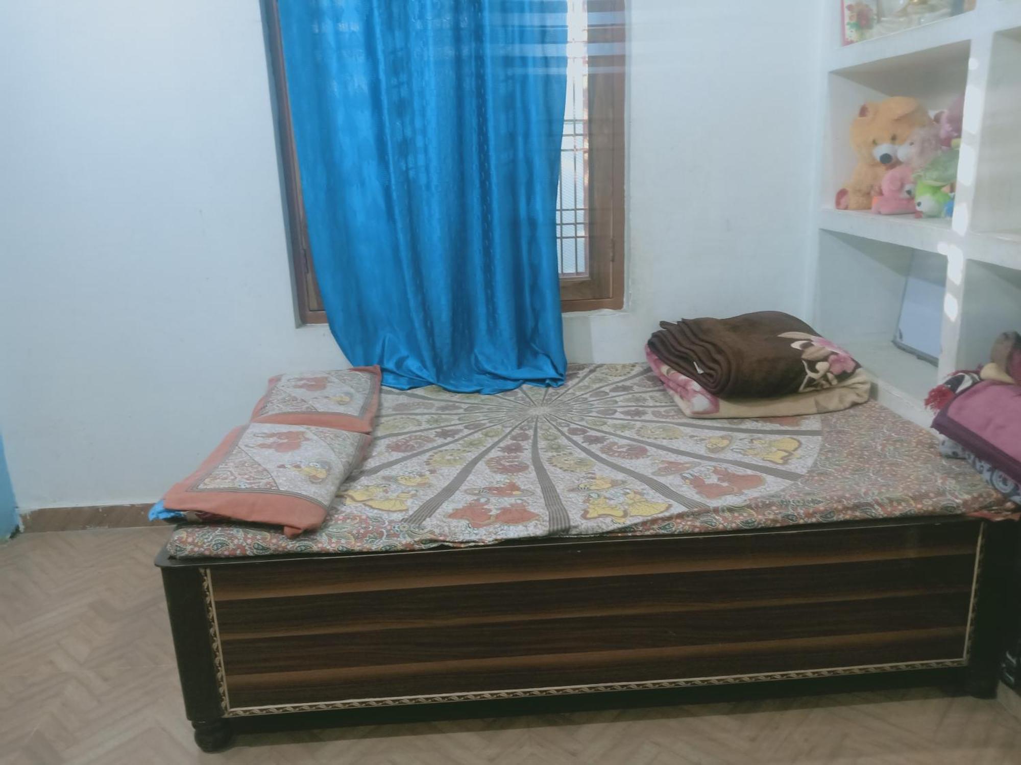 Saksham Guest House Jhusi Екстер'єр фото